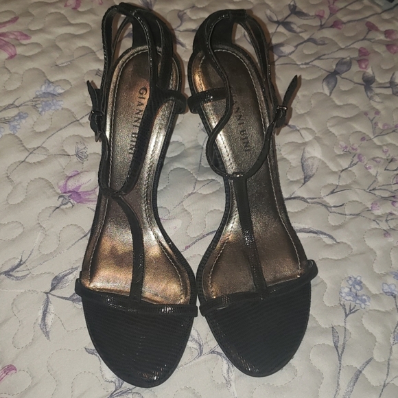 Gianni Bini Shoes - Gianni Bini black heels